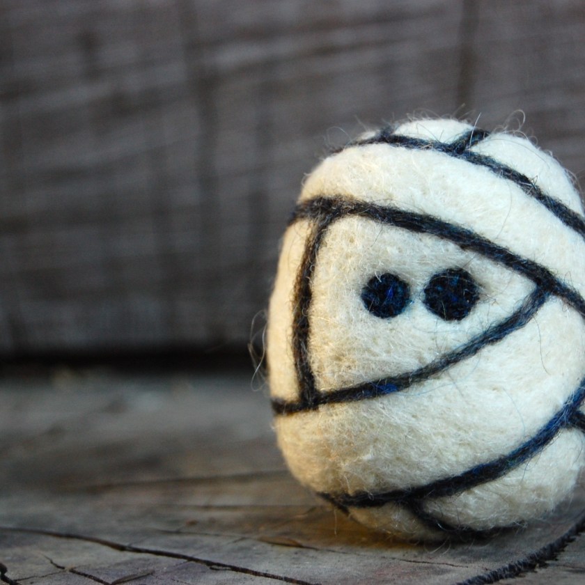 Mummy - Wooly Egg Toy by asherjasper on etsy.com