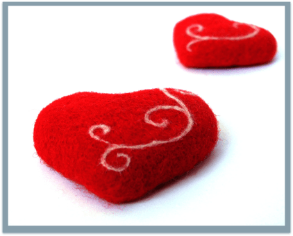 A Wooly Pleasure - Christmas Hearts by VladaHom on etsy.com