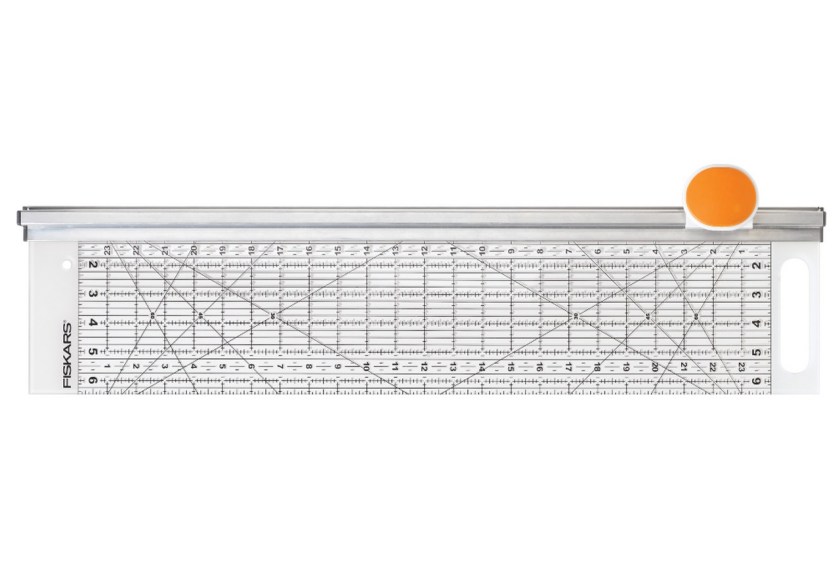 Fiskars Combo Rotary Cutter / Ruler Fiskars Combo-Rotary-Cutter-Ruler